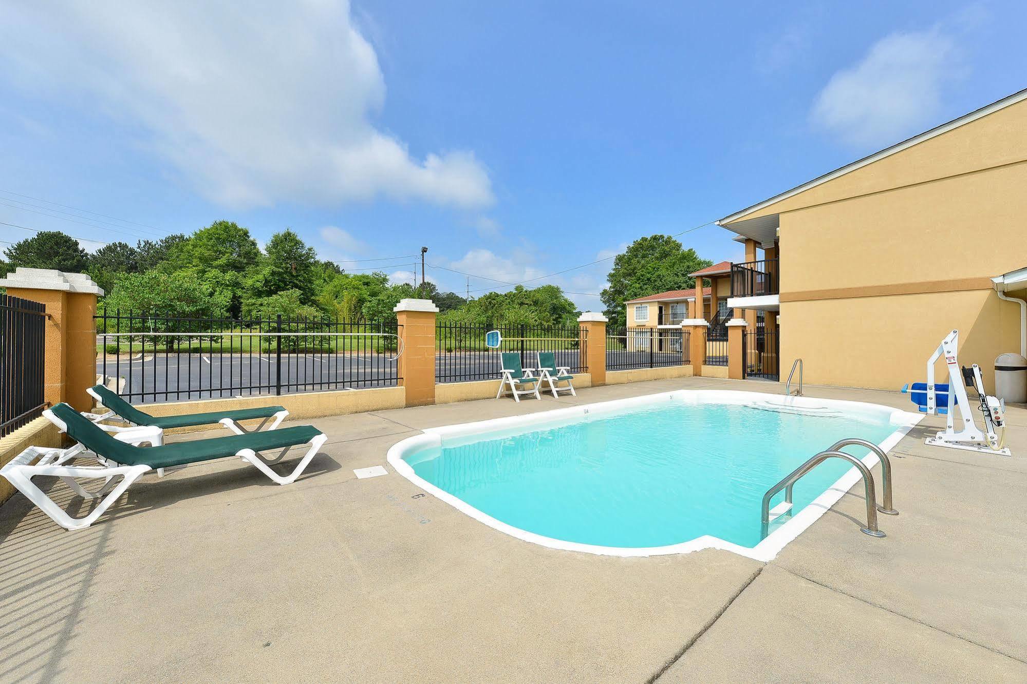 Quality Inn & Suites Cartersville Exterior foto